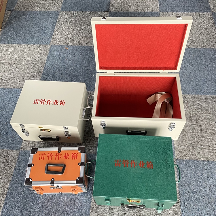 淄博爆破工程作业箱如何选择？玻璃钢与传统材质的全面对比